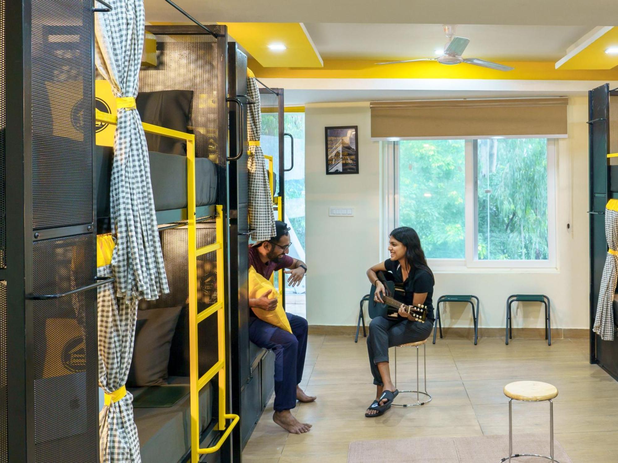 The Hosteller Dehradun Exterior foto